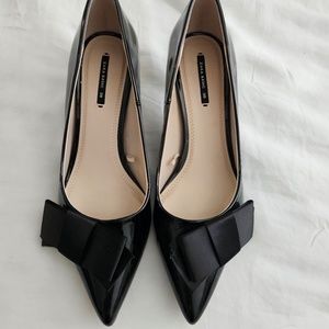 Zara Bow Kitten Heels Size 8 (39)
